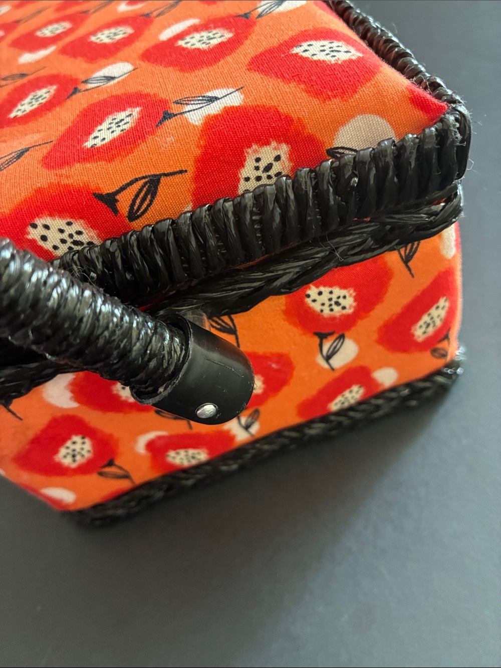 Mini Sewing Box & Tools/Notions - Picture 8 of 16